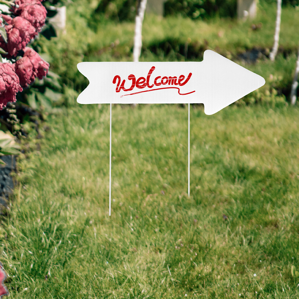 Yard Sign Blank - قطعتان من لافتات الحديقة الفارغة على